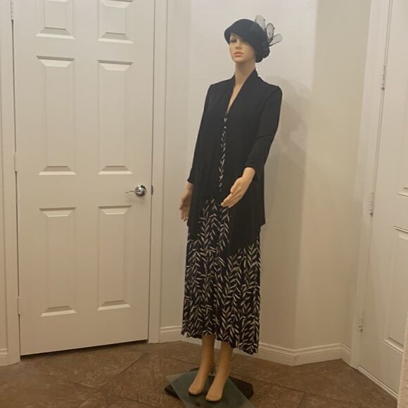 Chico’s Size 0 Black V Neck 3/4 Sleeves Peplum Waist Polyester Spandex Jacket - Picture 2 of 13